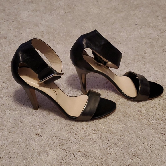 Womens heels - Picture 2 of 3